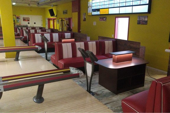 bowlingcenter-3.jpg 
